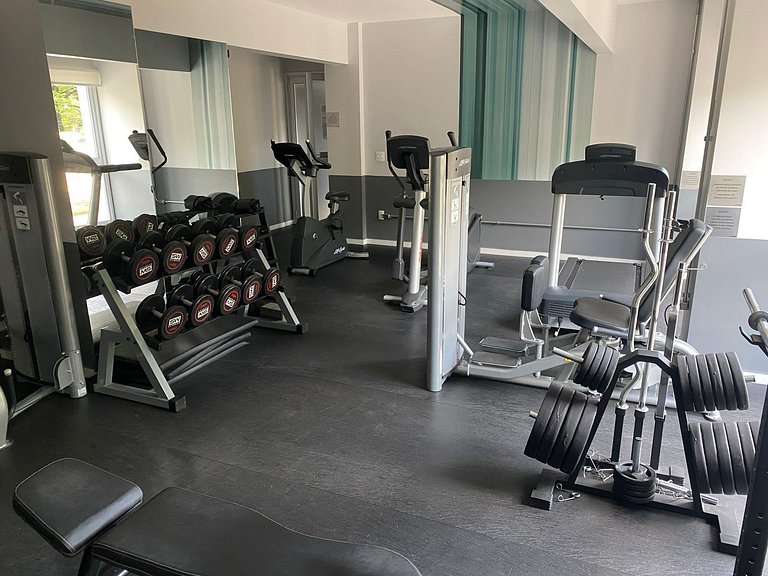 Studio moderno com vista no Brooklin - L205