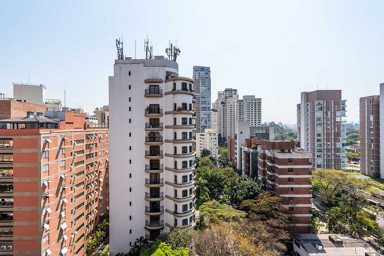 Studio elegante com vista em Moema - IP1208