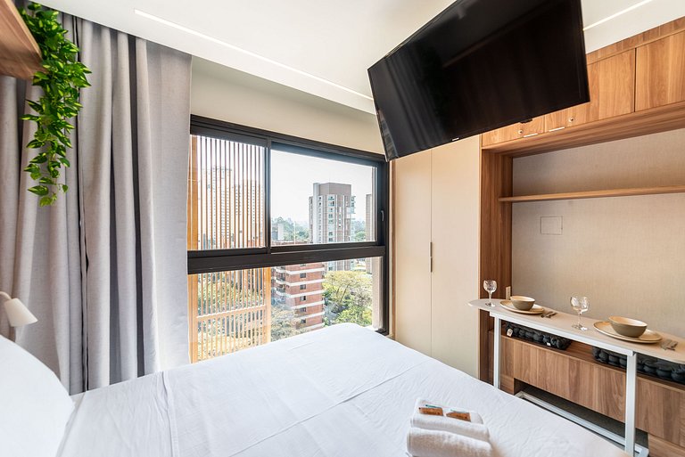Studio elegante com vista em Moema - IP1208