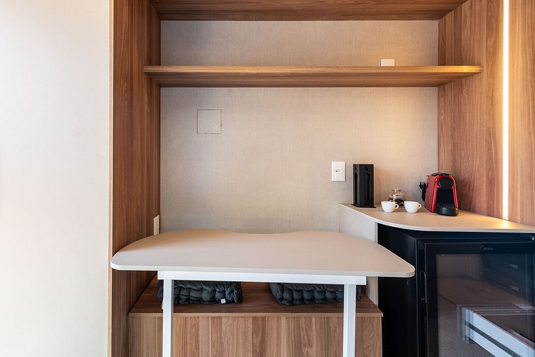 Studio elegante com vista em Moema - IP1208