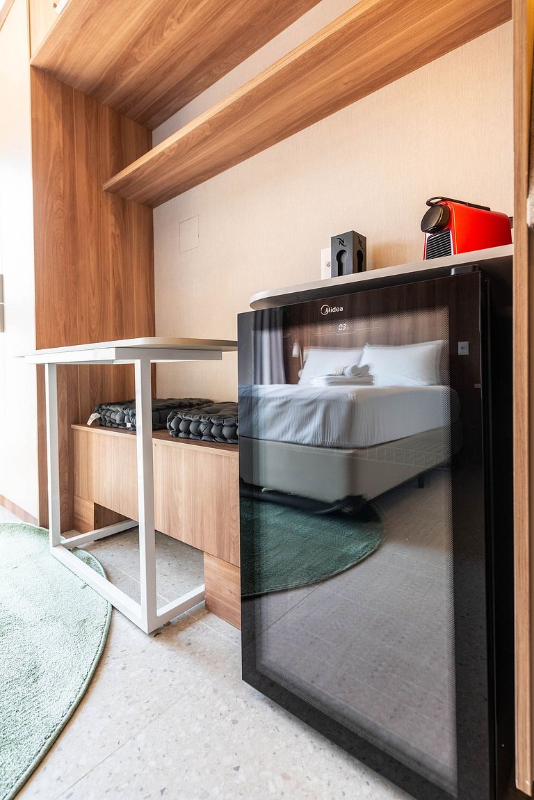 Studio elegante com vista em Moema - IP1208