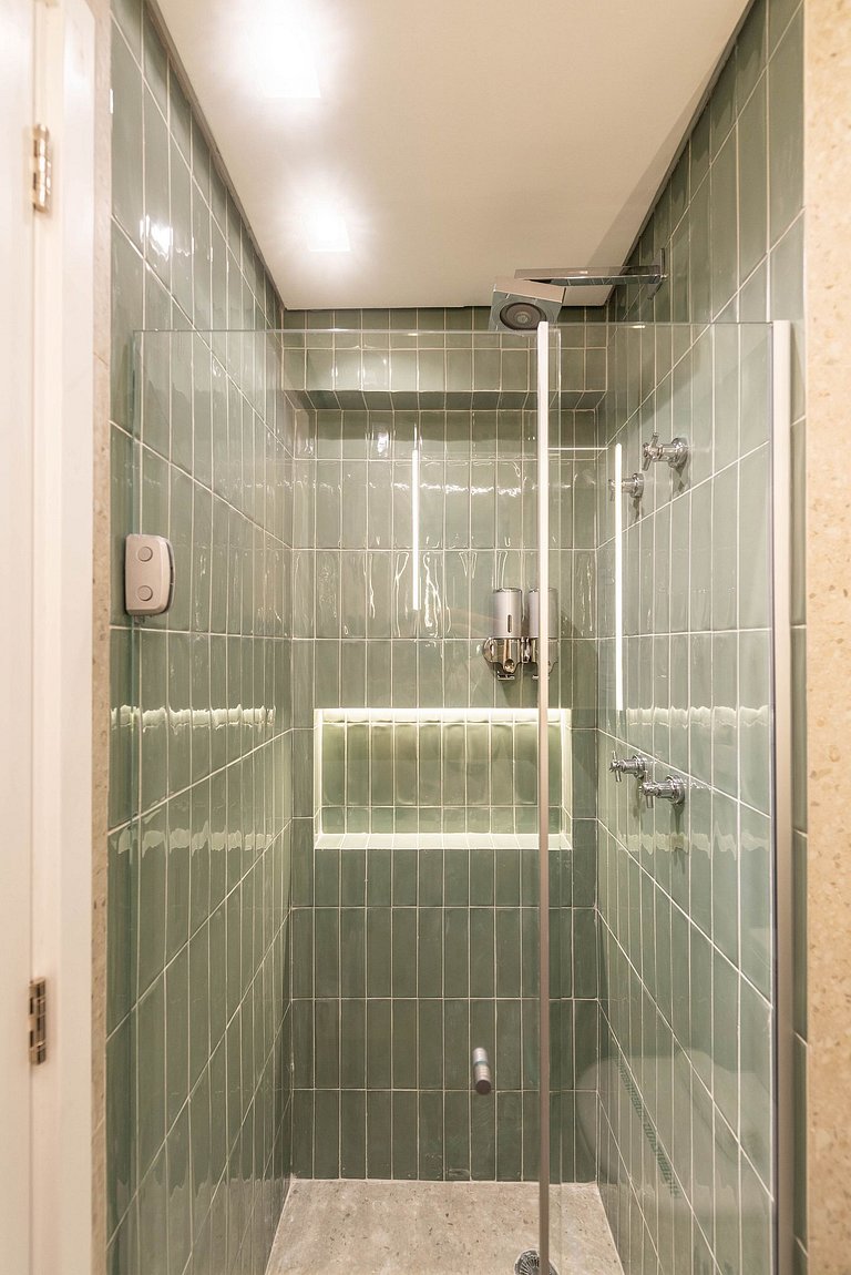 Studio elegante com vista em Moema - IP1208