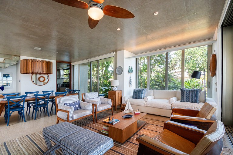 Casa Alto Padrão Pé na Areia | Guaecá - CG