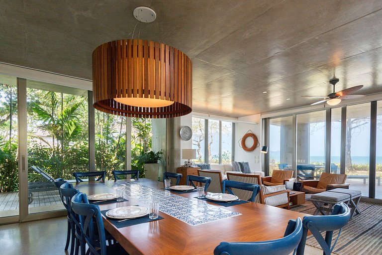 Casa Alto Padrão Pé na Areia | Guaecá - CG