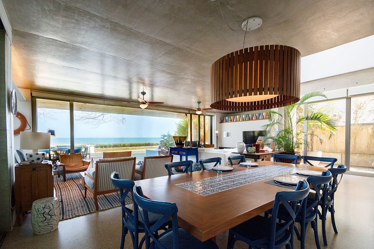 Casa Alto Padrão Pé na Areia | Guaecá - CG