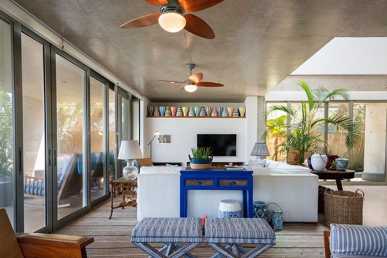 Casa Alto Padrão Pé na Areia | Guaecá - CG