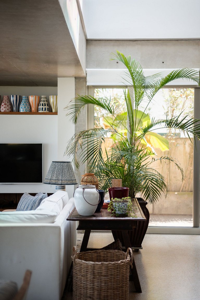 Casa Alto Padrão Pé na Areia | Guaecá - CG