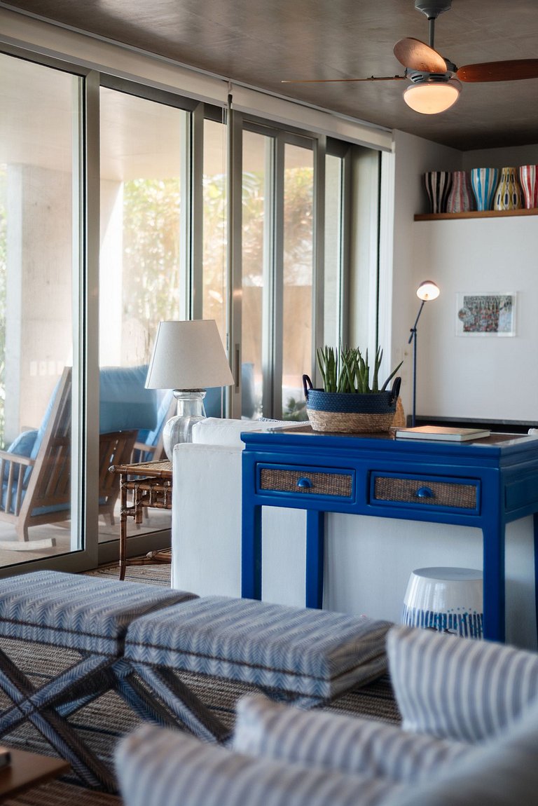 Casa Alto Padrão Pé na Areia | Guaecá - CG