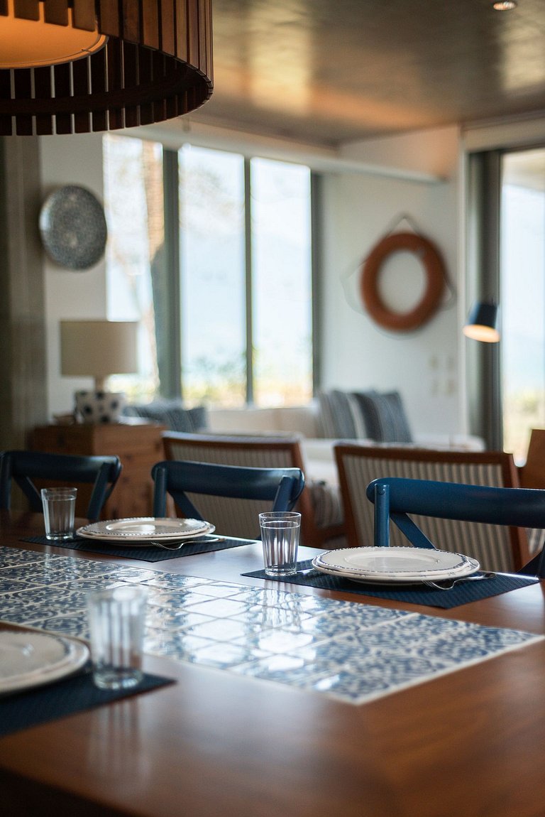 Casa Alto Padrão Pé na Areia | Guaecá - CG