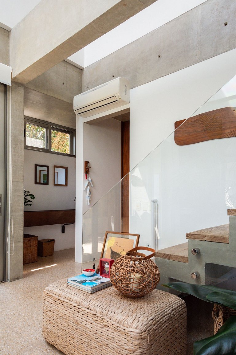 Casa Alto Padrão Pé na Areia | Guaecá - CG