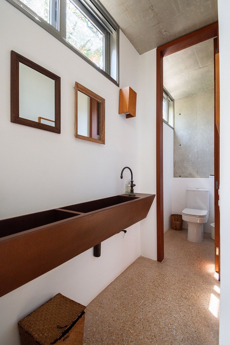 Casa Alto Padrão Pé na Areia | Guaecá - CG