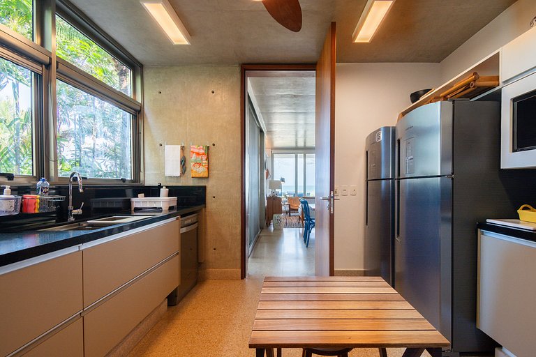 Casa Alto Padrão Pé na Areia | Guaecá - CG