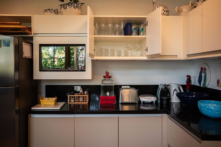 Alto Padrão Pé na Areia com Piscina em Guaecá - CG