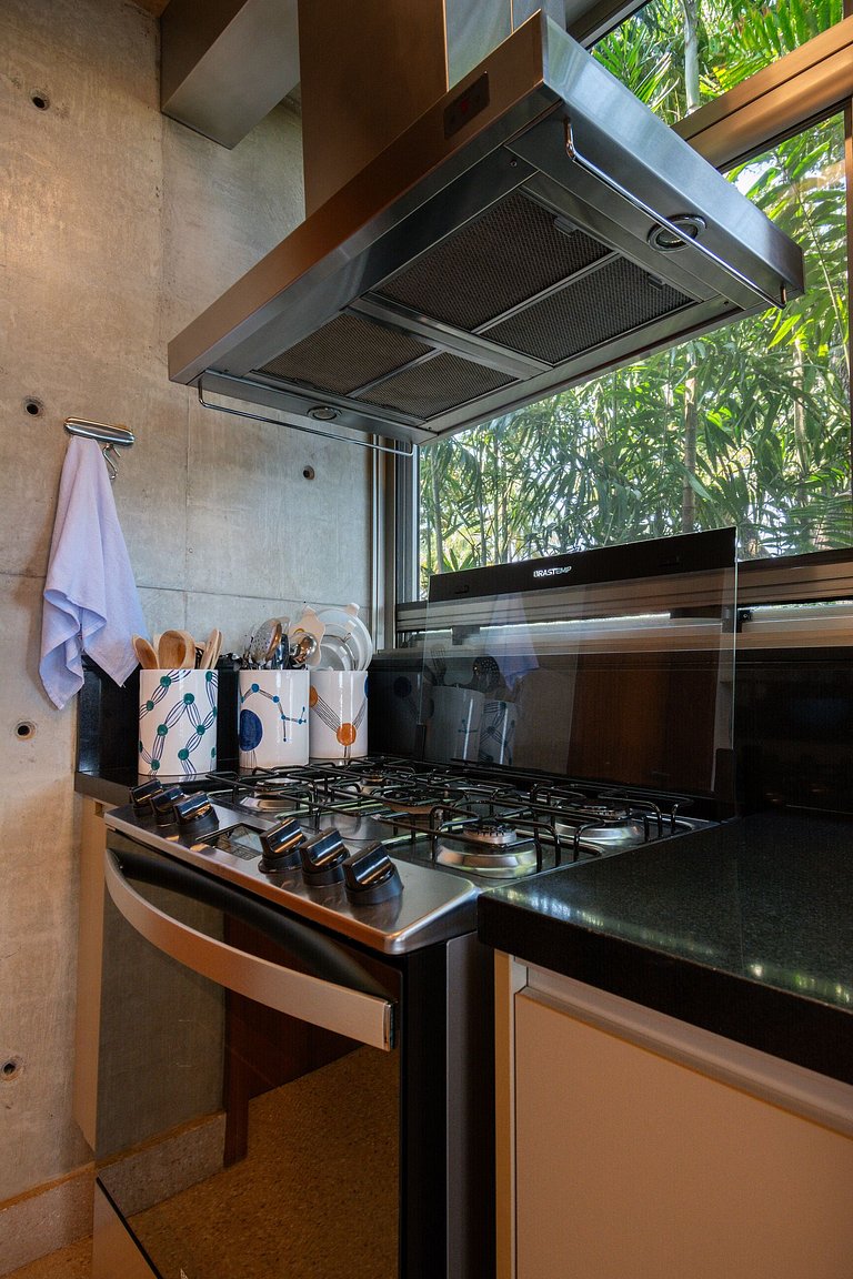 Casa Alto Padrão Pé na Areia | Guaecá - CG