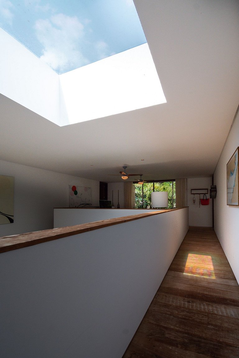 Casa Alto Padrão Pé na Areia | Guaecá - CG