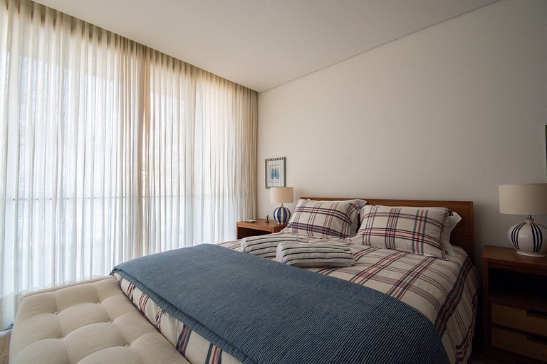 Casa Alto Padrão Pé na Areia | Guaecá - CG