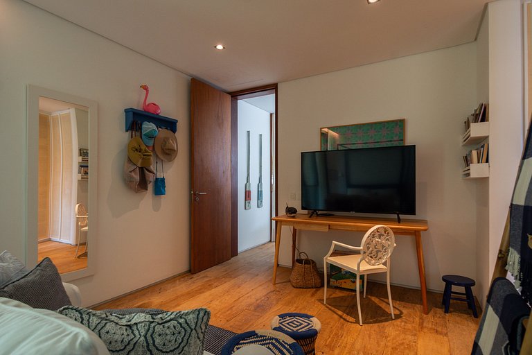 Casa Alto Padrão Pé na Areia | Guaecá - CG