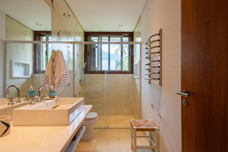 Casa Alto Padrão Pé na Areia | Guaecá - CG