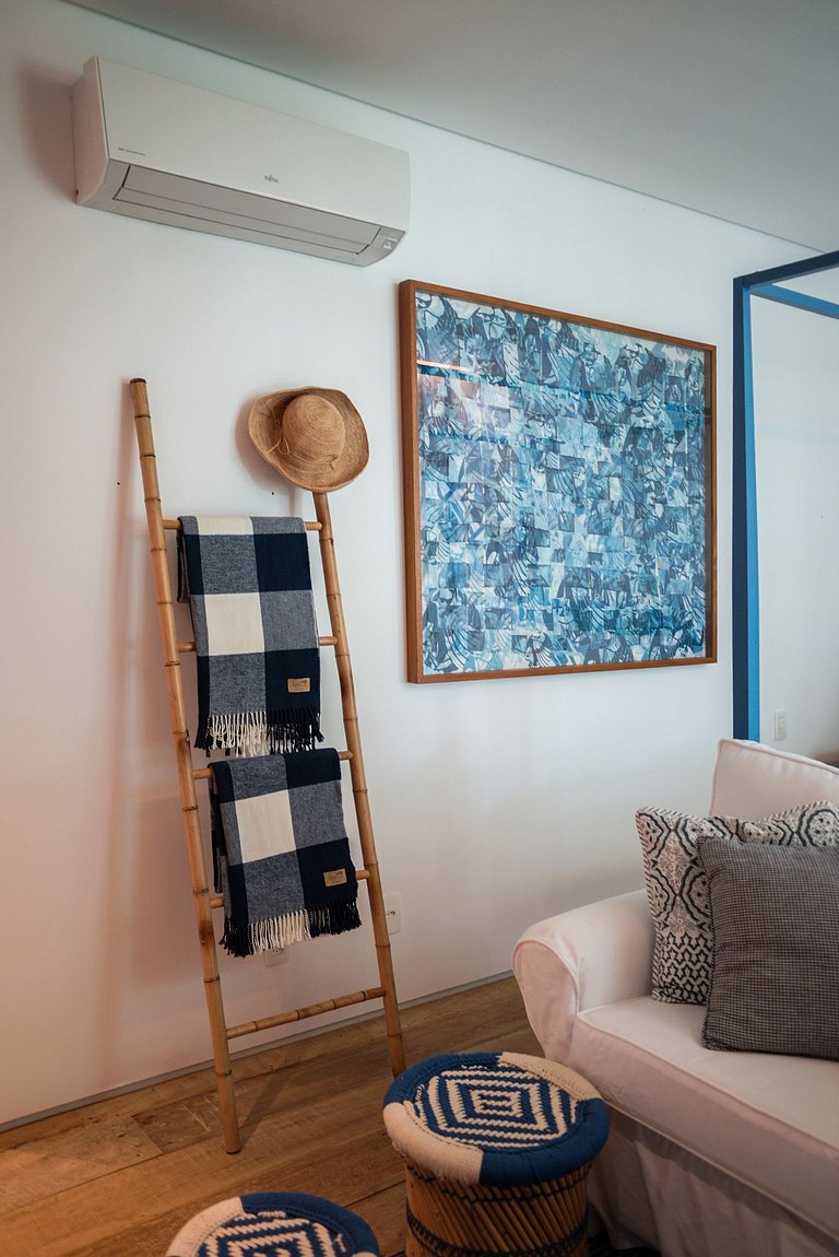 Casa Alto Padrão Pé na Areia | Guaecá - CG