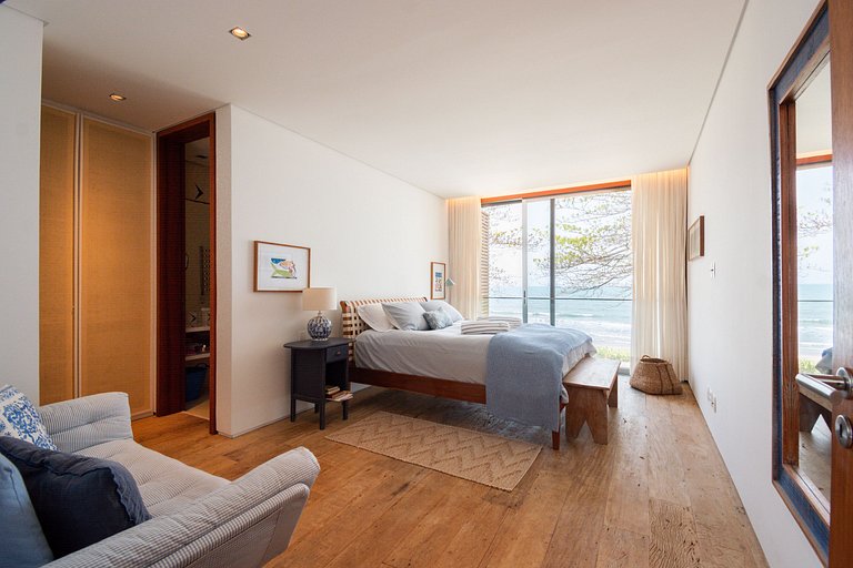 Casa Alto Padrão Pé na Areia | Guaecá - CG