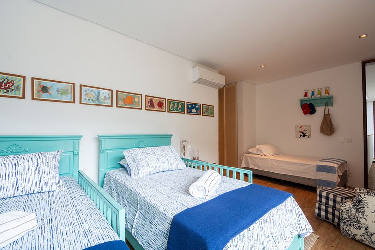 Casa Alto Padrão Pé na Areia | Guaecá - CG