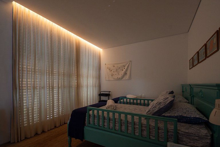 Casa Alto Padrão Pé na Areia | Guaecá - CG