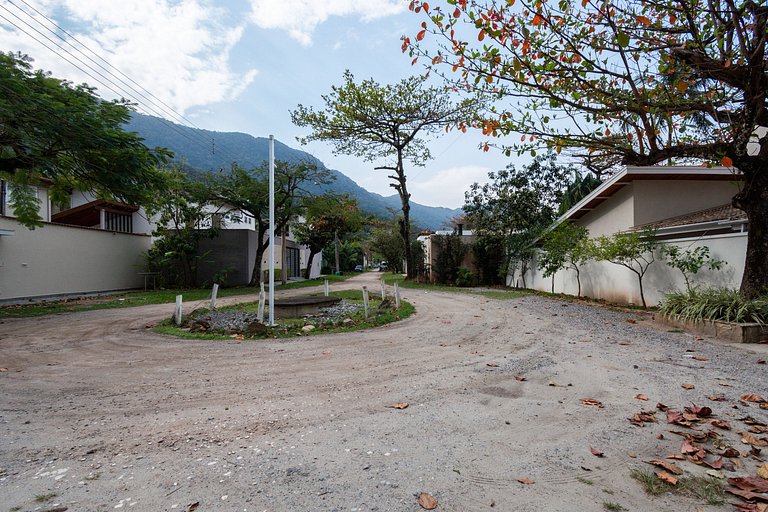 Casa Alto Padrão Pé na Areia | Guaecá - CG