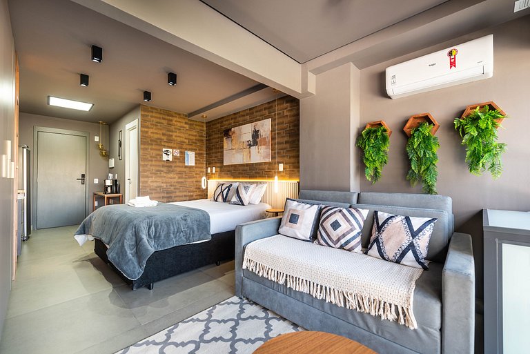 Studio c/ Piscina na Cobertura no Sumaré - G1-103