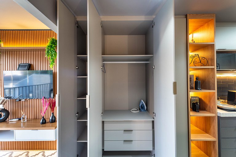 Studio c/ Piscina na Cobertura no Sumaré - G1-103