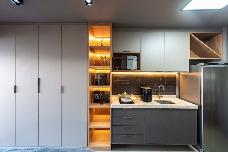 Studio c/ Piscina na Cobertura no Sumaré - G1-103