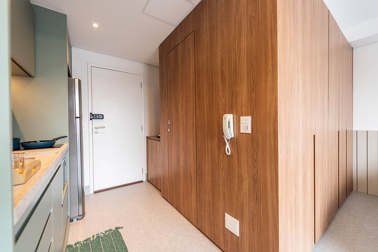 Studio Elegante em Pinheiros próx. Metrô - PG606