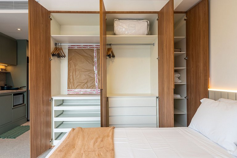 Studio Elegante em Pinheiros próx. Metrô - PG606