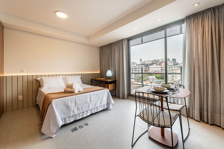 Studio Elegante em Pinheiros próx. Metrô - PG606