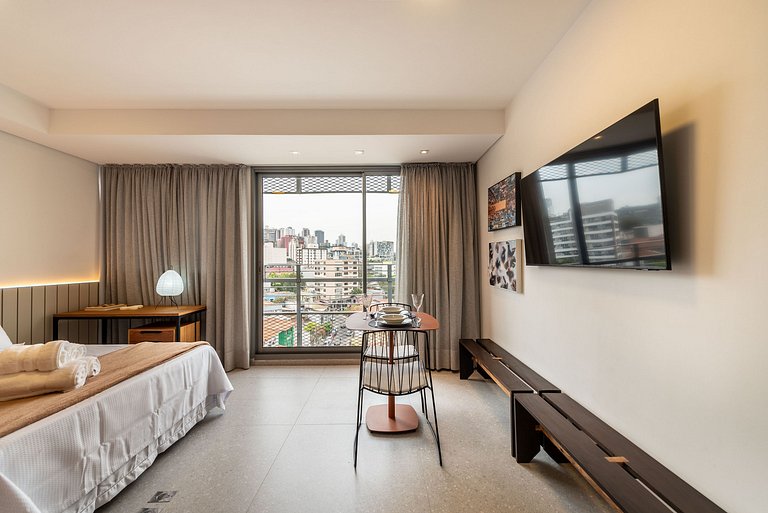 Studio Elegante em Pinheiros próx. Metrô - PG606