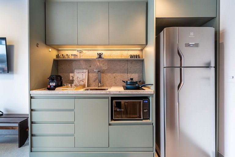 Studio Elegante em Pinheiros próx. Metrô - PG606