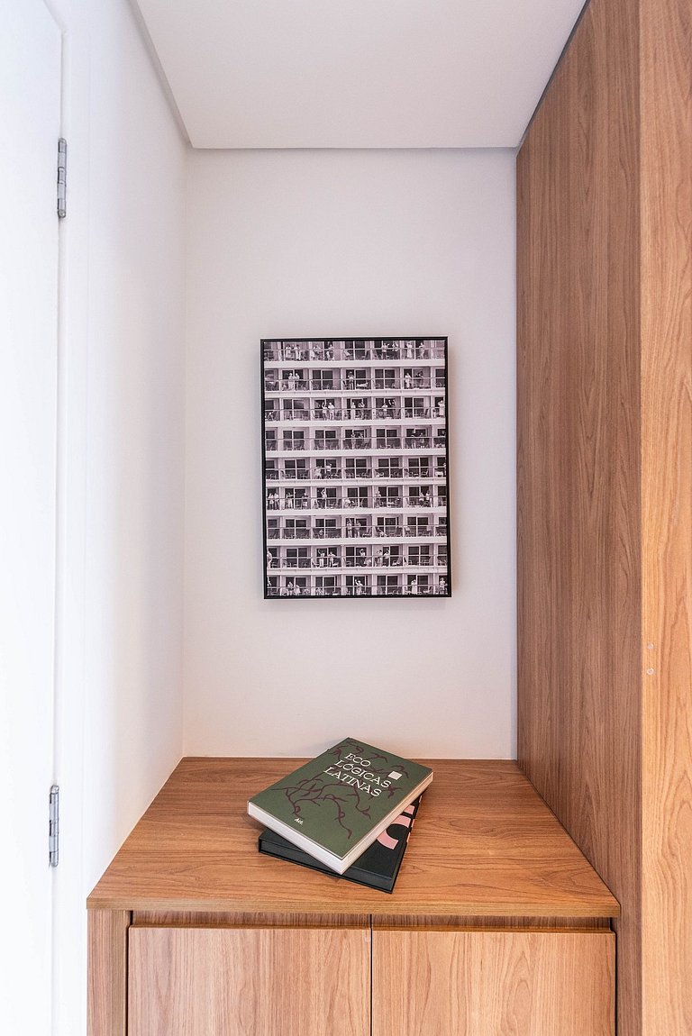 Studio Elegante em Pinheiros próx. Metrô - PG606