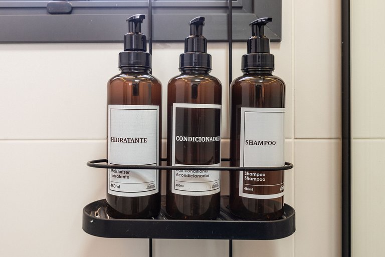 Studio Completo com Piscina na Cobertura - KH702