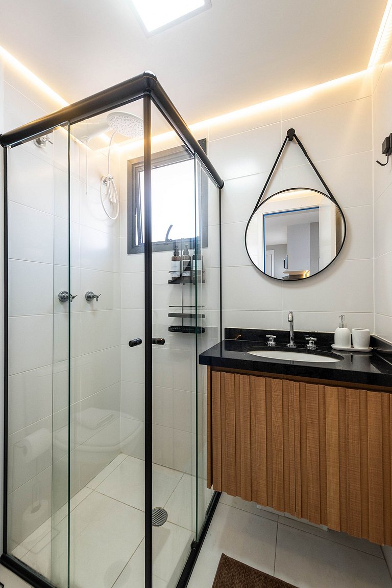 Studio Completo com Piscina na Cobertura - KH702