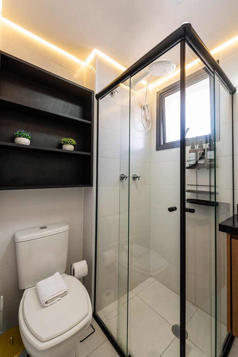 Studio Completo com Piscina na Cobertura - KH702