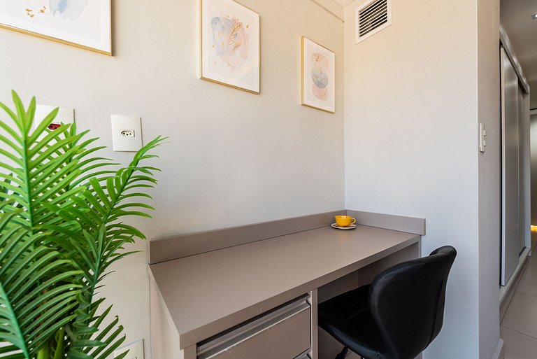 Studio Completo com Piscina na Cobertura - KH702