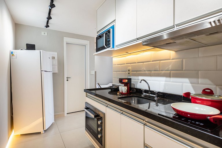 Studio Completo com Piscina na Cobertura - KH702