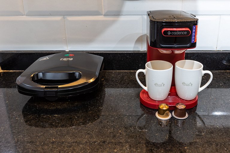 Studio Completo com Piscina na Cobertura - KH702