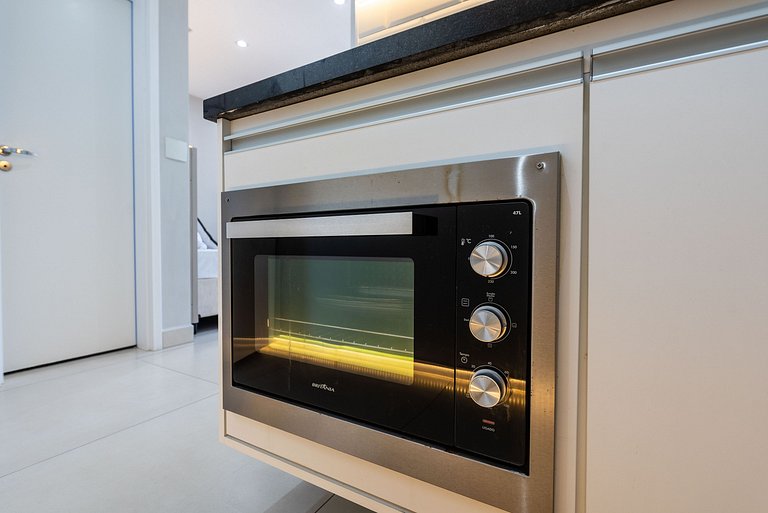 Studio Completo com Piscina na Cobertura - KH702