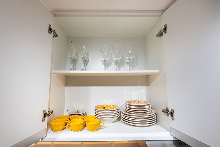 Studio Completo com Piscina na Cobertura - KH702