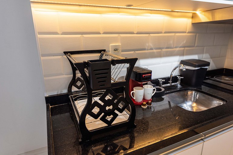 Studio Completo com Piscina na Cobertura - KH702