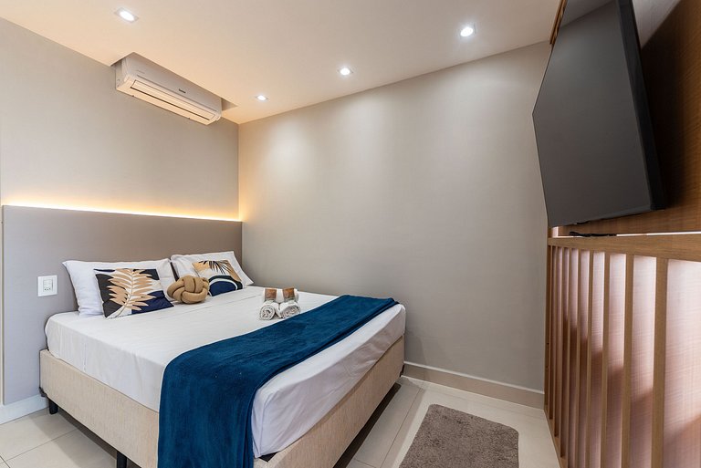 Studio Completo com Piscina na Cobertura - KH702