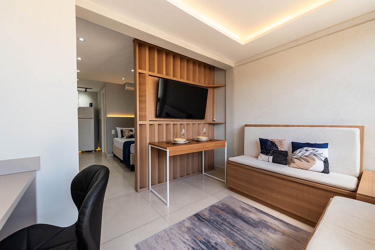 Studio Completo com Piscina na Cobertura - KH702