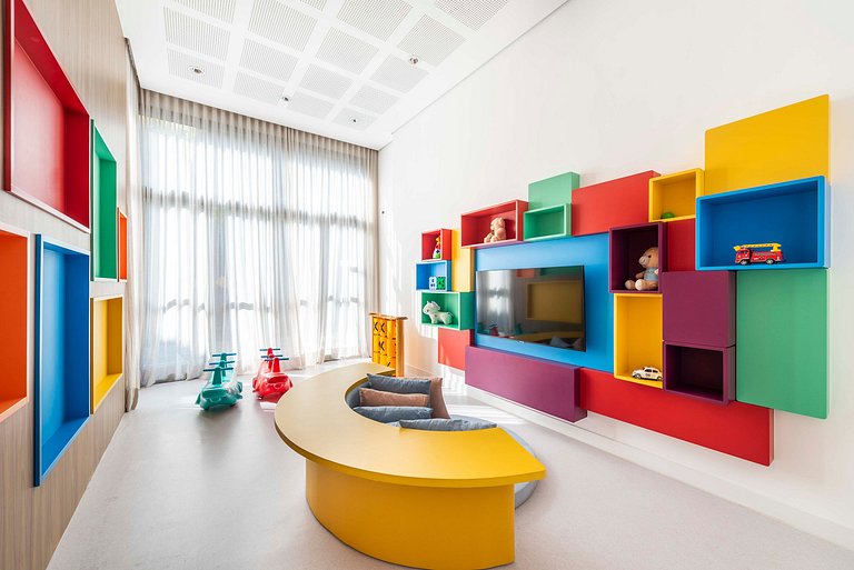 Studio Completo com Piscina na Cobertura - KH702