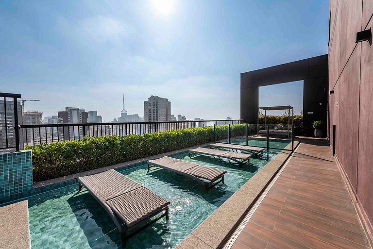 Studio Completo com Piscina na Cobertura - KH702