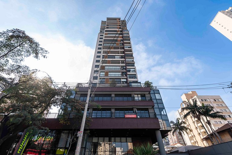 Studio Completo com Piscina na Cobertura - KH702